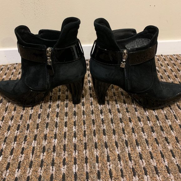 Womens Booties Size 7 - Picture 4 of 4